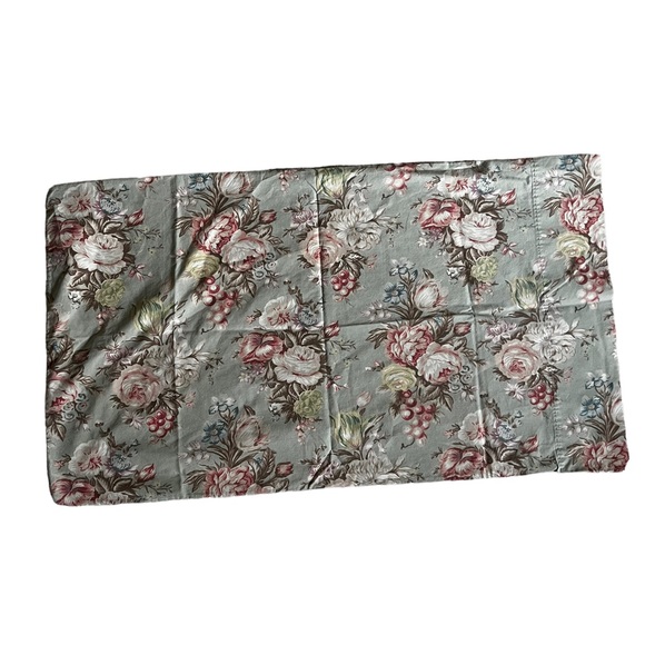 Ralph Lauren Bedding Ralph Lauren Charlotte Queen Size Pillowcases